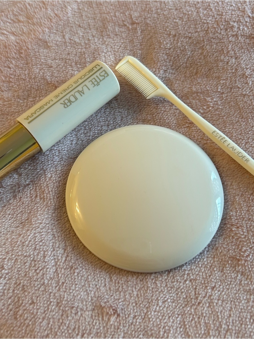 Estée Lauder Lucious Crème Mascara Lustrous Black RARE w/ travel compact & brush - Picture 2 of 4